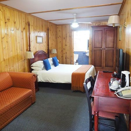The Graywood Hotel Книсна Екстериор снимка